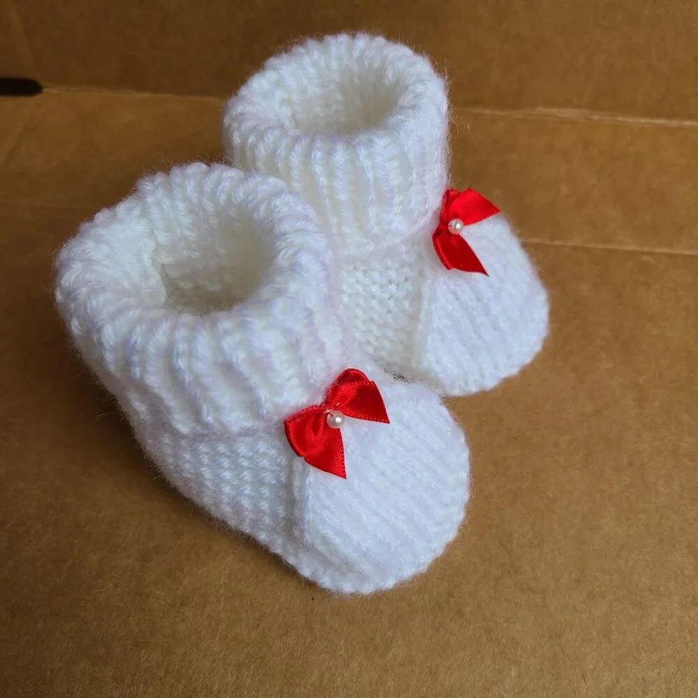 Cute Baby Booties Knit Baby Boots Baby Shower Booties White Size 0-3 Months